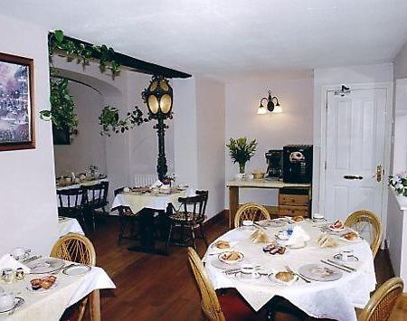 Nonsuch Park Hotel Epsom Bagian luar foto